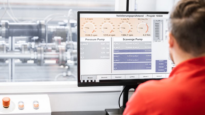 Bild der Anwendung Trockensumpfschmierung, bei der Flügelzellenpumpen zum Einsatz kommen.