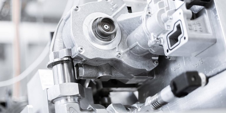 Aufnahme einer Edelstahlpumpen von Pumpen-Hersteller Scherzinger aus Furtwangen.